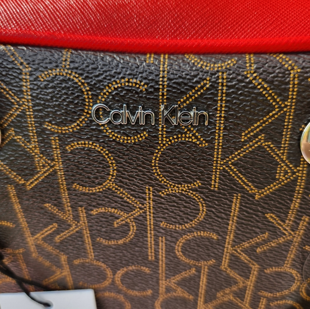 Calvin Klein Handbag/ Crossbody - Picture 2 of 10